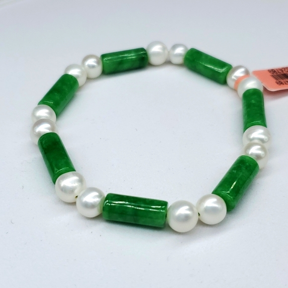 Burmese Green Jade Freshwater Pearl Starion Stretch Bracelet NWT - Picture 1 of 5